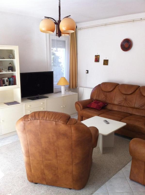 Siraly Apartman Balatonfůzfő Exteriör bild